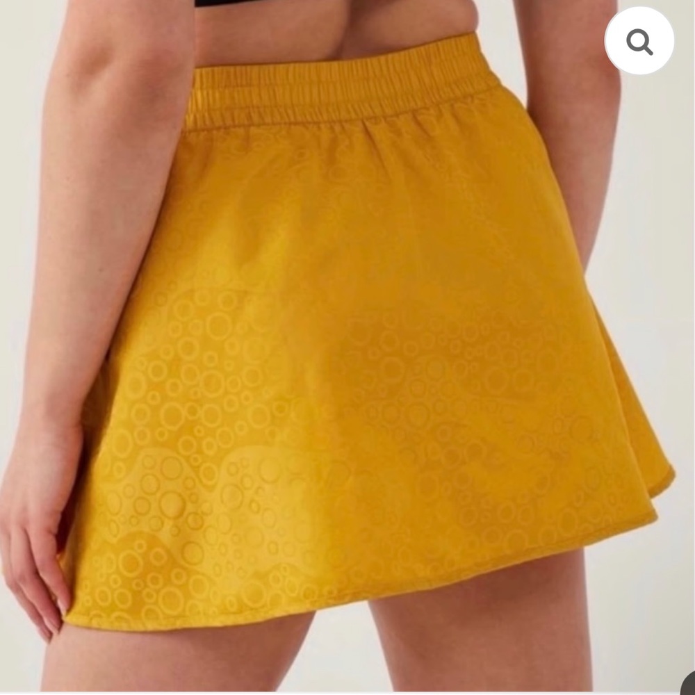 NWT outdoor voices goldfinch geoshine 3 skort - Picture 2 of 5